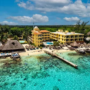 https://playa-azul-golf-scuba-and-spa.quintano-roohotels.com